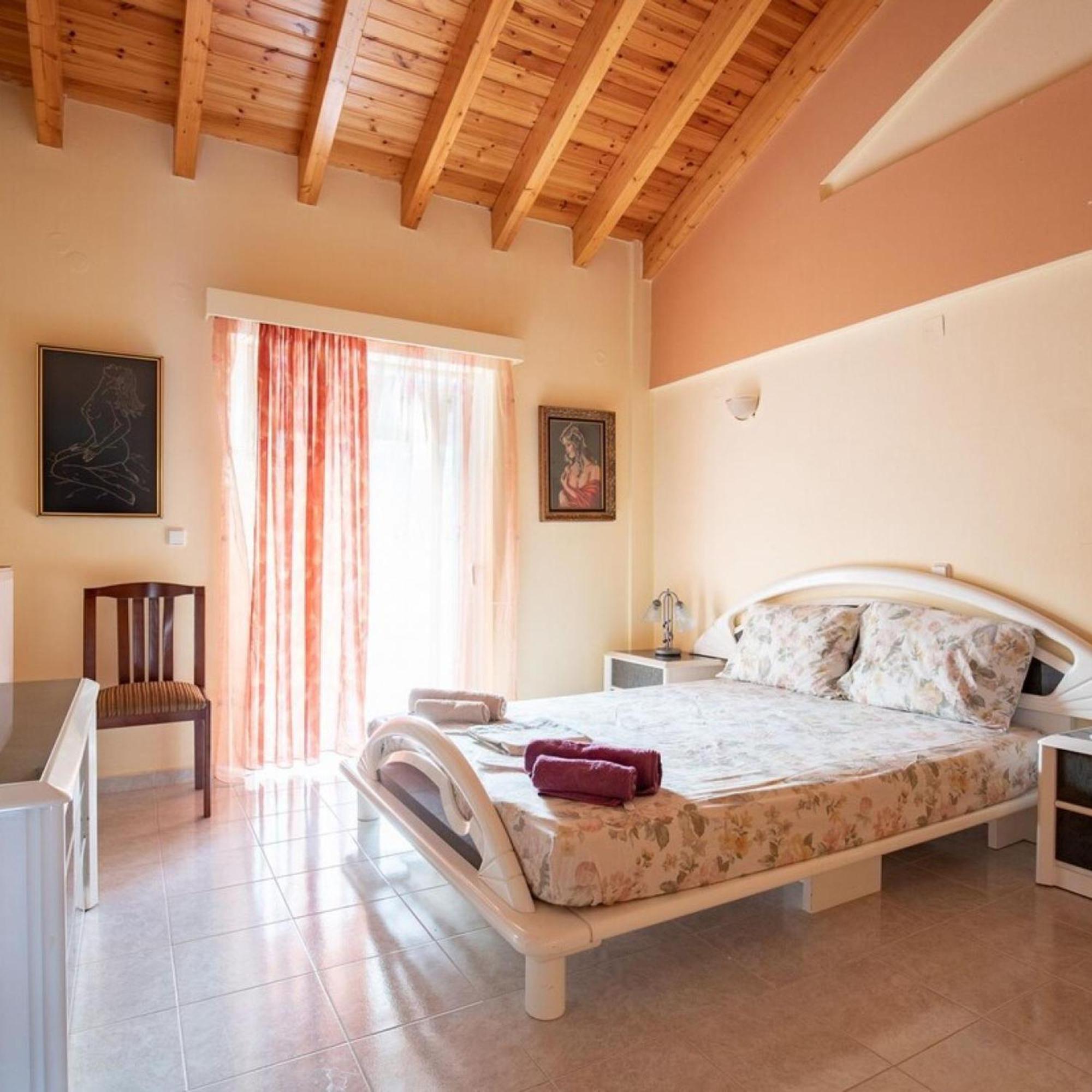 Neromilos Harmony - Roussis Residence Bagian luar foto